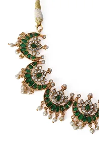 Kemp Jewellery Set In Chand Shape With Stud Earrings In Antique Finish image 6