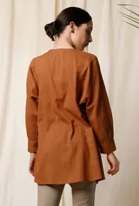 Set of 2: Narangi Angrakha Cotton Top & Saleti Slub Pants image 5