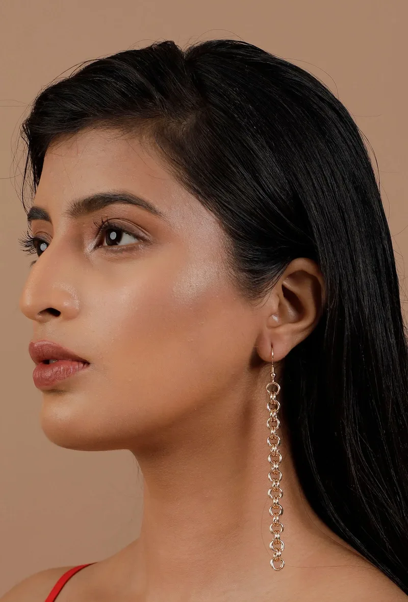 Sabah Twisted Double Layered Chain Earrings