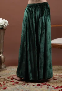 Set Of 2: Samza Emerald Green Velvet Tilla Embroidered Phiran Kurta & Palazzo image 6