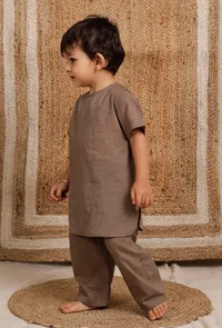Set Of 2: Light Brown Mul Mul Kurta With Light Brown Mul Mul Pant image 2