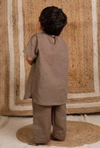 Set Of 2: Light Brown Mul Mul Kurta With Light Brown Mul Mul Pant image 3