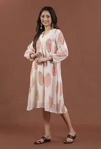 Blush Pink Buta Printed A-Line Midi Dress image 3