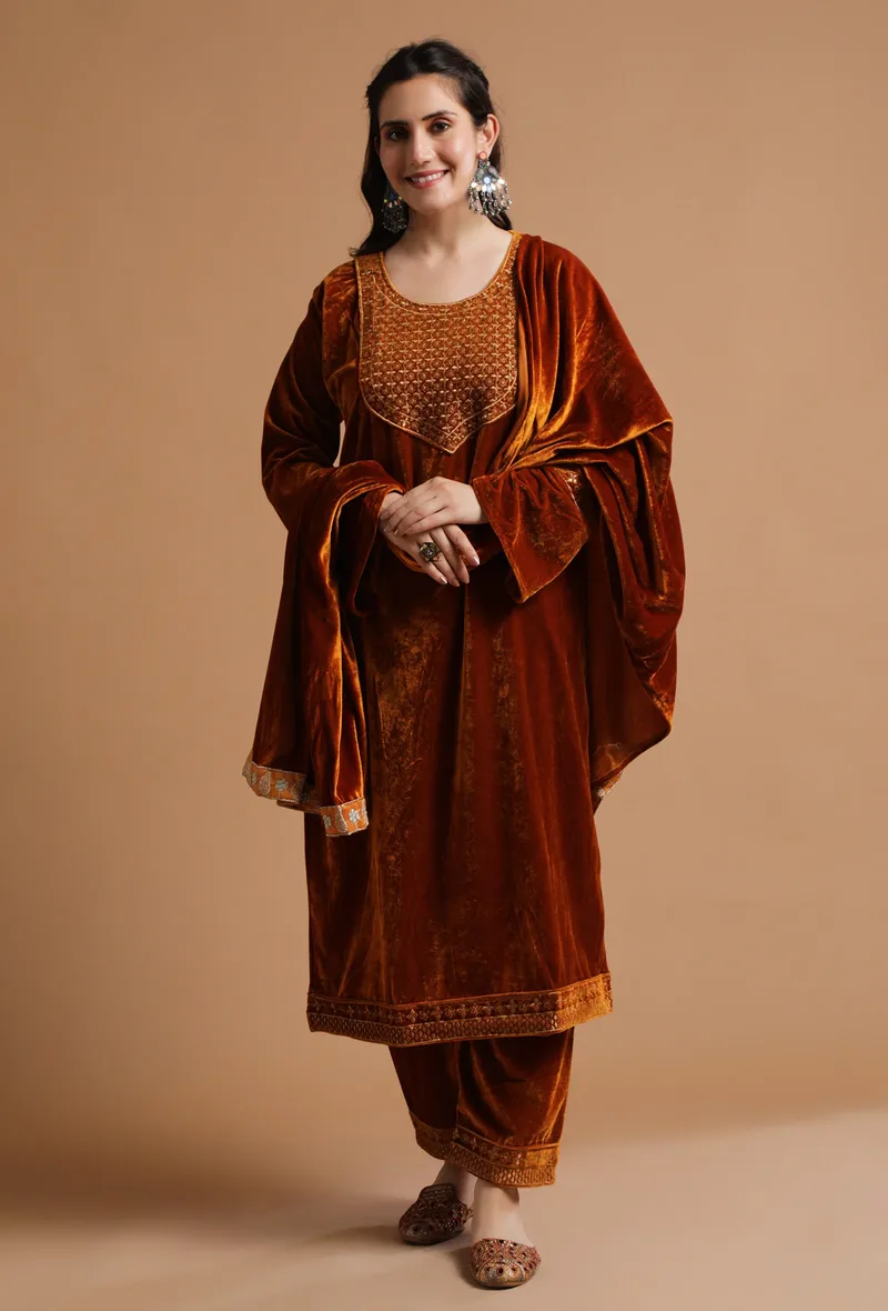 Set Of 3: Rusty Red Kashmiri Tilla Embroidery Phiran With Pant and Dupatta-Free Size