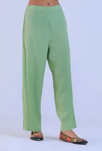 Women Green Cotton Pant image 3