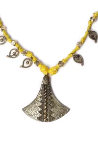 Dhokra-Inspired Yellow Thread Paisley Necklace image 3