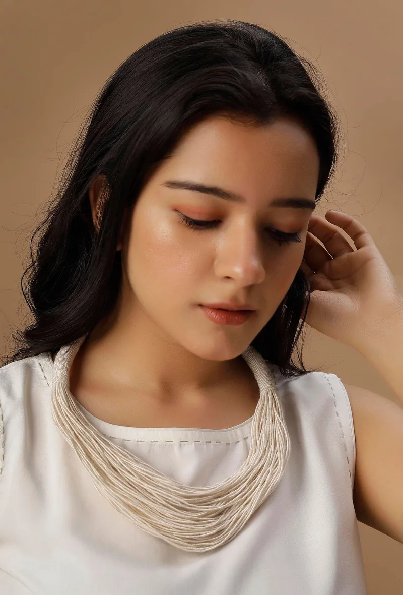 Sand White Layered Thread Necklace