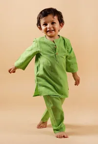 Set Of 2: Mint Green Kurta With Mint Green Buti Woven Pant image 3