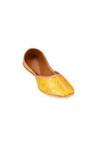 Yellow Brocade Genuine Leather Punjabi Jutti image 4