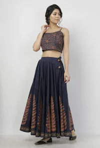 Set of 2: Indigo Blue Leaves Hand-Block Printed Cotton Slip Blouse with Floral Hand-Block Printed Tasseled Cotton Skirt image 3