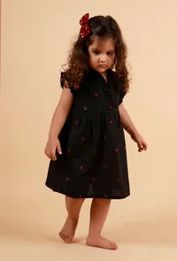 Black Sleeveless Cotton Dress image 2