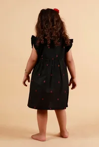 Black Sleeveless Cotton Dress image 4