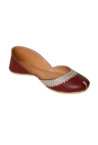 Maroon Embroidered Cruelty-Free Leather Juttis image 5