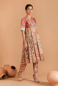 Damini Box Pleated Kalamkari Kurta image 2