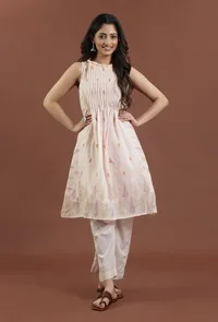 Set of 2: Printed Cotton Sleeveless Kurta with Pant image 1