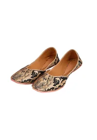 Black Brocade Genuine Leather Punjabi Jutti image 2