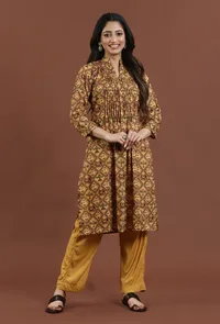 Mustard Brown Patola Inspired Printed Tussar Silk Pleated Kurta image 3