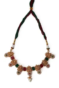 Antique Finish Laxmi Devi Jewellery Set With Square Stones image 4