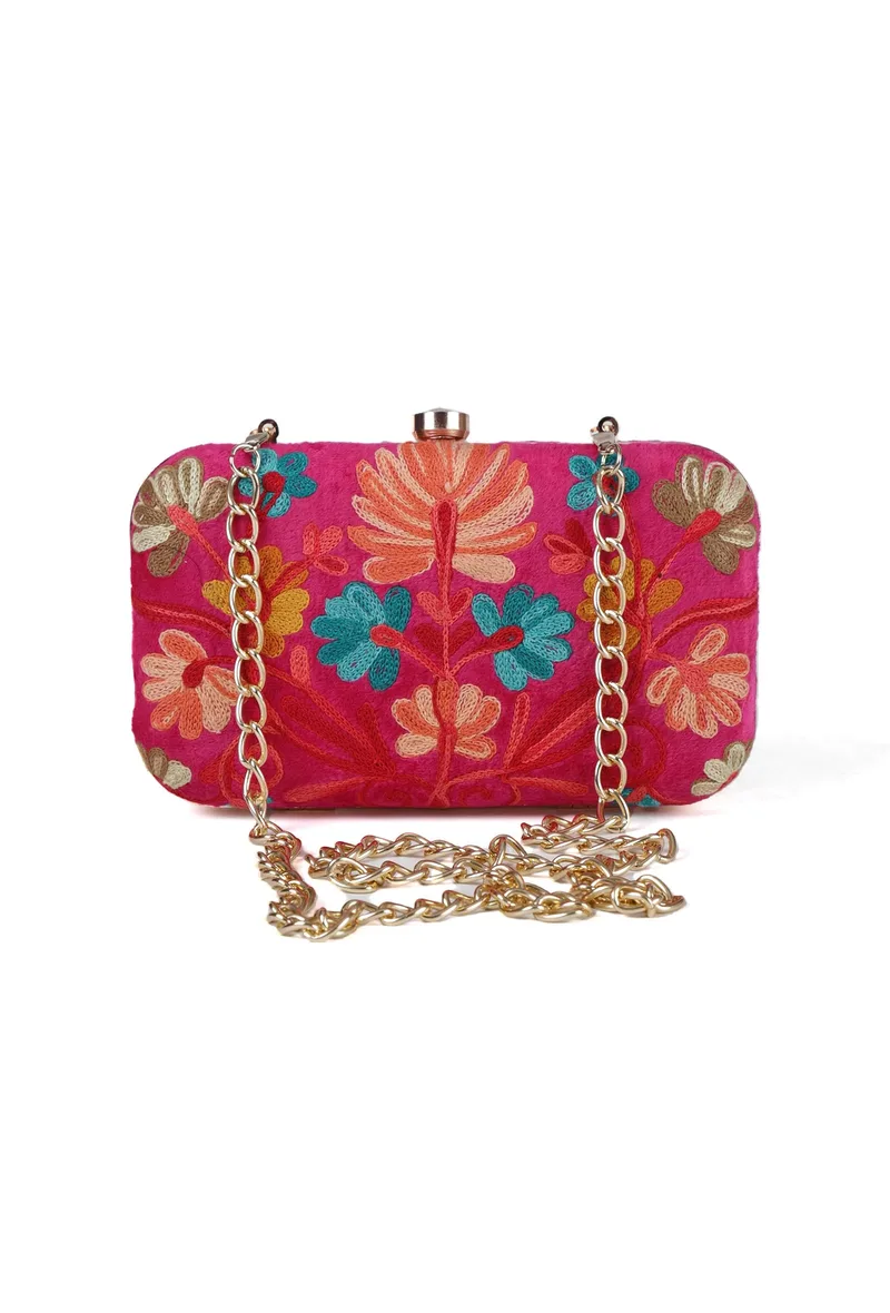 Pink velvety rectangular clutch