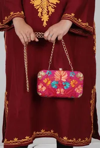 Pink velvety rectangular clutch image 2