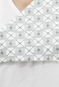 White Cotton Kurta With Green Kantha Embroidery image 5