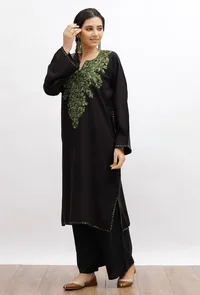 Onyx Black Aari Embroidery Wool Phiran image 2
