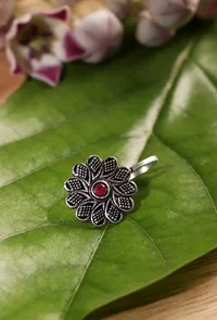 Blush Blossom Nosepin image 1