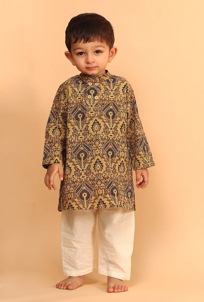 Set Of 2: Ativ Khaki Ajrakh Print Cotton Kurta & Off White Pyjama