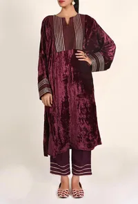 Wine Red Zari Patchwork Chenille Phiran image 2