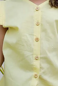 Set Of 2: Blossom Yellow  Cotton Top And Yellow Capri image 4