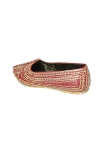 Red Zari Aari Embroidered Juttis image 5