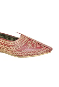 Red Zari Aari Embroidered Juttis image 6