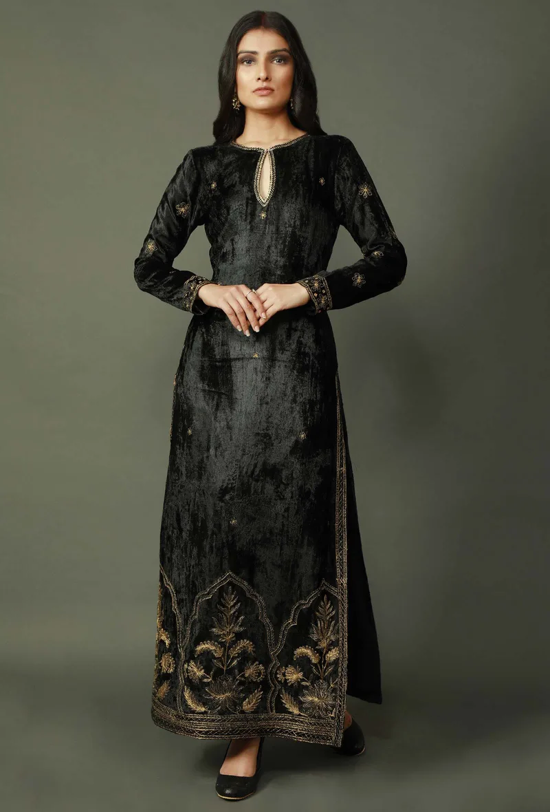 Black Zari Embroidered Chenille Kurta