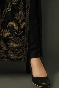 Black Zari Embroidered Chenille Kurta image 4