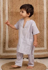 Set Of 2: Light Grey Mul Mul Kurta With Light Grey Pant image 2