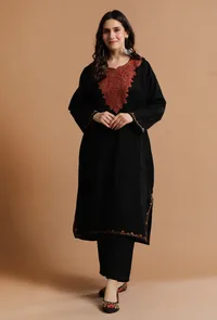 Black Kashmiri Sozni Embroidery Phiran-Free Size image 1
