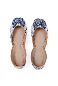 White And Blue Floral Chintz Jutti image 2
