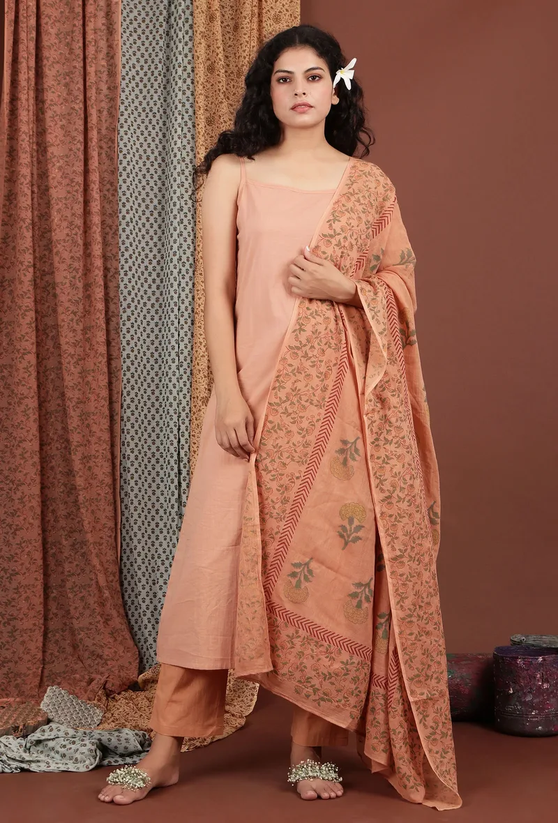 Set Of 3: Aadila Peach Slip Mulmul Kurta, Pant & Hand Block Printed Dupatta