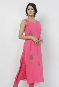 Raisa Pink Floral Motif Hand-Block Printed Kota Straight Fit Sleeveless Kota Kurta image 4
