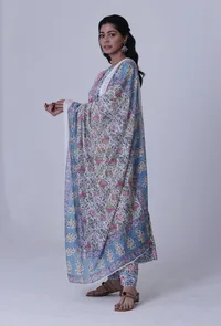Set Of 3: Multicolor Motif Cotton Kurta, Pant & Dupatta Set image 2