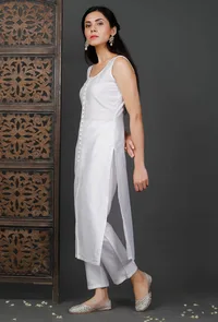 Set of 2: White Chanderi Kurta And Pants image 4