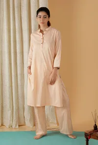Set Of 2: Mulmul Cotton Peach Bandhgala Kurta And Straight Fit Pants image 2