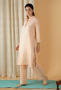Set Of 2: Mulmul Cotton Peach Bandhgala Kurta And Straight Fit Pants image 3