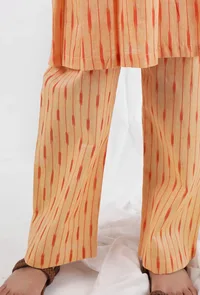 Set Of 2: Orange Ikat Cotton Kurta & Pants image 6