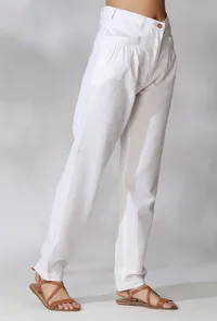 White Mid-Waist Cotton Pants With Front Pockets image 2