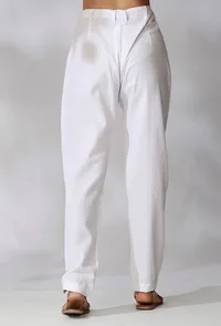 White Mid-Waist Cotton Pants With Front Pockets image 4