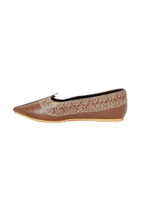 Brown Zari Aari Embroidered Juttis image 5