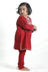 Scarlet Red Pure Woollen Phiran set image 2