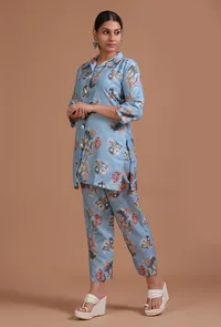 Set Of 2: Sky Blue Cotton Digital Printed Kurta & Pant Set image 2