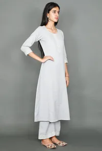 Pale Grey Kurta With Kantha Embroidery image 2